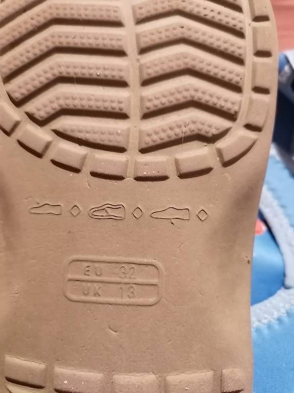 Scarpe per ragazzi: 3 Paar Kinderschuhe – Usato da Röthenbach i. E. venduto da Drachen111 3