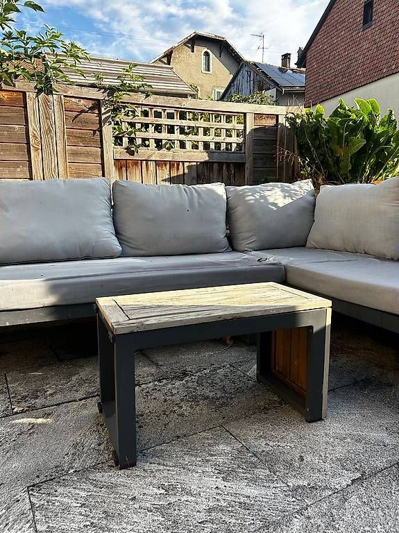Sofas: A donner salon de jardin – D'occasion à Essertines-sur-Rolle par jp89 1