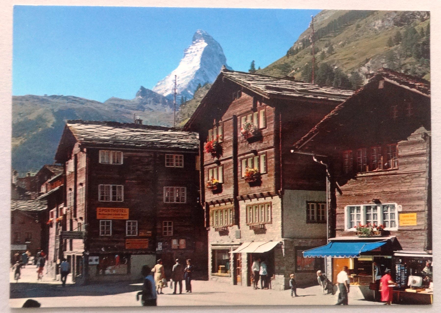 Cartoline postali: Zermatt, Dorfplatz mit Matterhorn – Usato da Fétigny venduto da Billy2miny