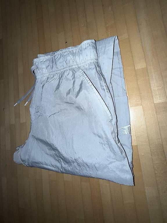 Pantalons: Nike Hose 140   M Kinder – D'occasion à Buchs AG par Cres3 1