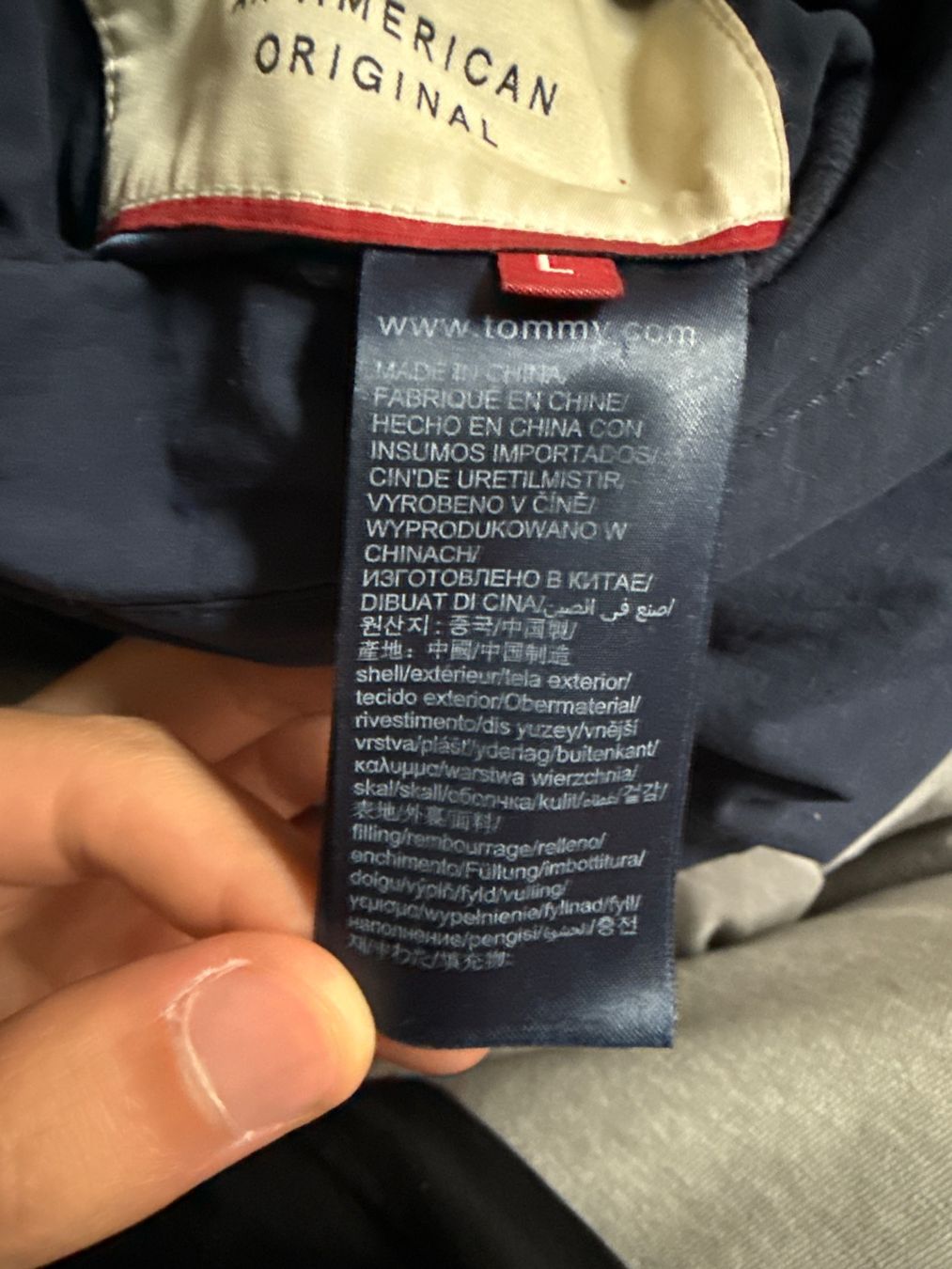 Tommy Hilfiger Giacche: Tommy Hilfiger Reversible Down Jacket Grösse L – Usato da Zürich venduto da azi_vpl9 6