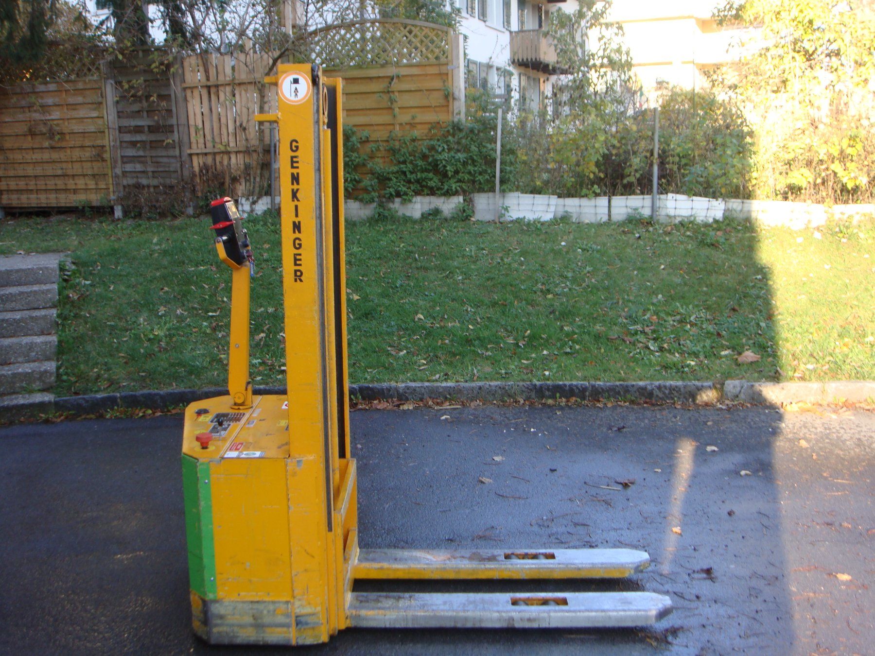 Carrelli elevatori e a forche: Elektro-Deichselstapler / Elektro-Hochhubstapler – Usato da Wetzikon ZH venduto da Nenuco88