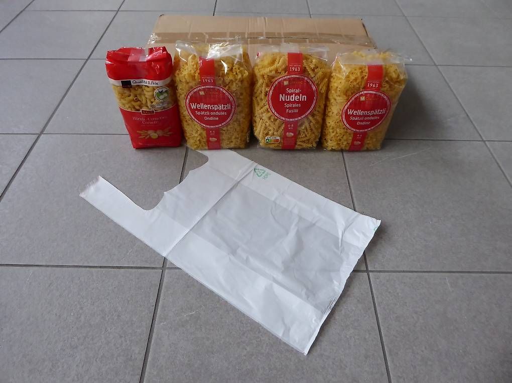 Taschen: 2000 Tragtaschen Einkaufstasche Plastiktasche – Neu und originalverpackt aus Birrhard von Telemaster1 1