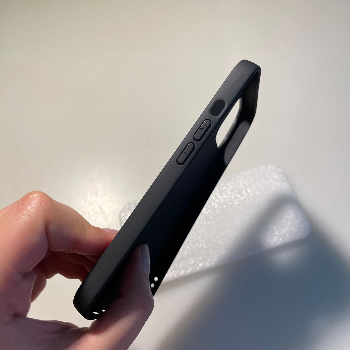 Apple Cover & Protezioni schermo: NEU: iPhone 13 Hülle schwarz mit Blumen – Nuovo e nell'imballaggio originale da Bellach venduto da Lapislazuli_blues 2