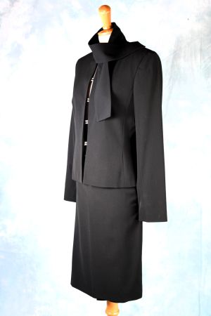 Annex Komplettes Set aus eleganter schwarzer Jacke und Rock