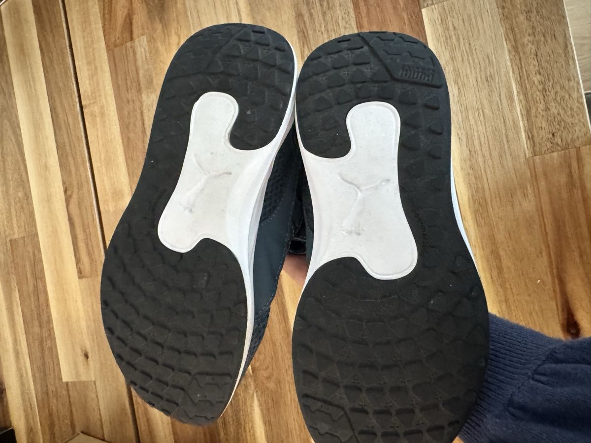 Puma Scarpe per ragazzi: Baskets PUMA enfant taille 33 en super état  – Nuovo (secondo la descrizione) da Killwangen venduto da ame_ffd8 3