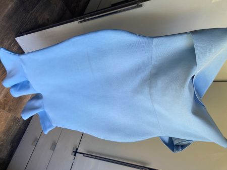 kleid S