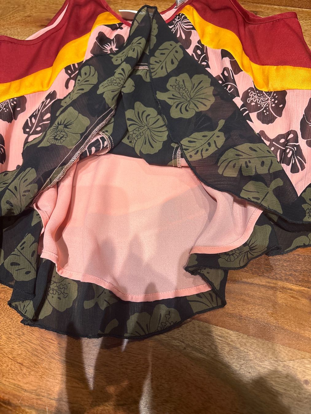 Top: Sommerliches Damen Top mit Blumenmuster, Grösse S – Usato da Andwil SG venduto da schmei 2