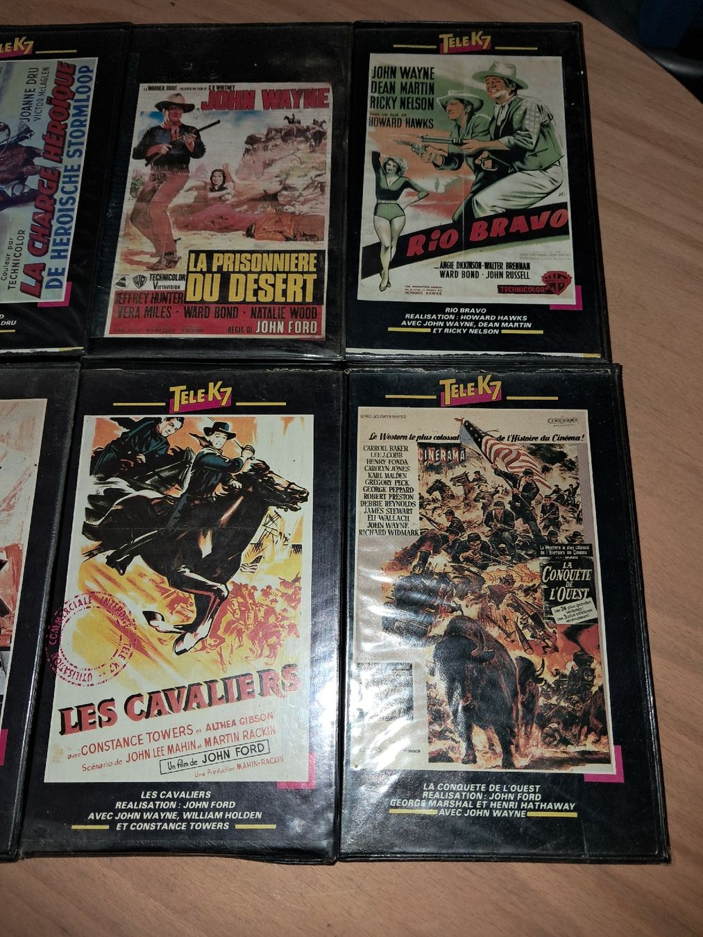 Tutti i VHS: Lot de 8 VHS WESTERN(1) – Usato da Le locle venduto da juliensaran 1