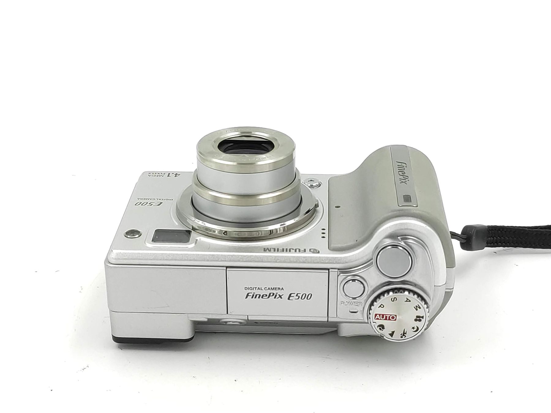 Fujifilm Fotocamera: Vintage Digitalkamera Fujifilm FinePix E500 mit CCD Sensor – Usato da Kreuzlingen venduto da Tewes 2