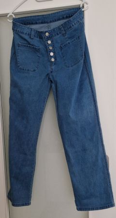 Jeans Neuf grandeur XL