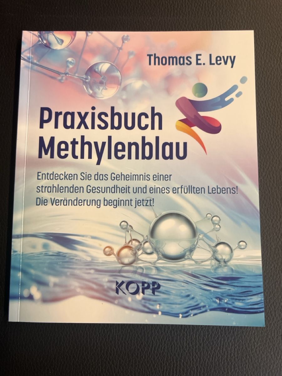 Livres: Praxisbuch Methylenblau - Thomas E. Levy – D'occasion à St. Antoni par naefp
