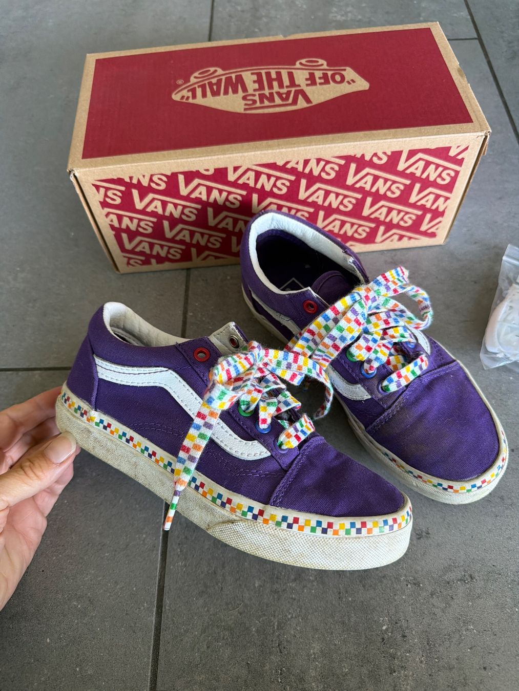 Vans Scarpe per ragazzi: Vans Sneakers old skool – Usato da Steffisburg venduto da elle013
