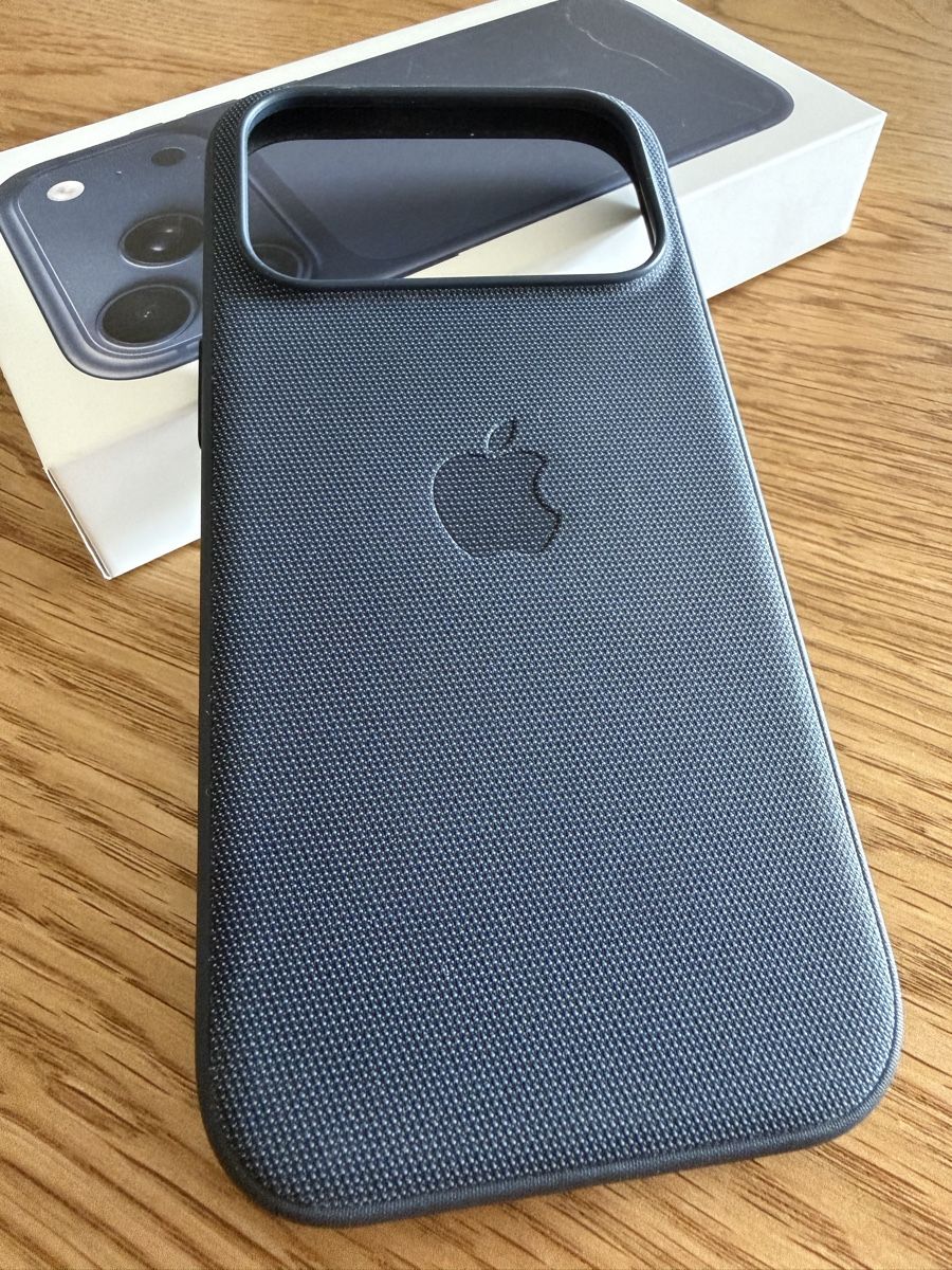 Apple Portables: iPhone 17 Pro Deep Blue 1TB inkl. Magsafe Case  – Neuf (Voir description) à Strengelbach par Foxmeier 4