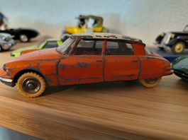 Citroen DS 19 24c dinky toys