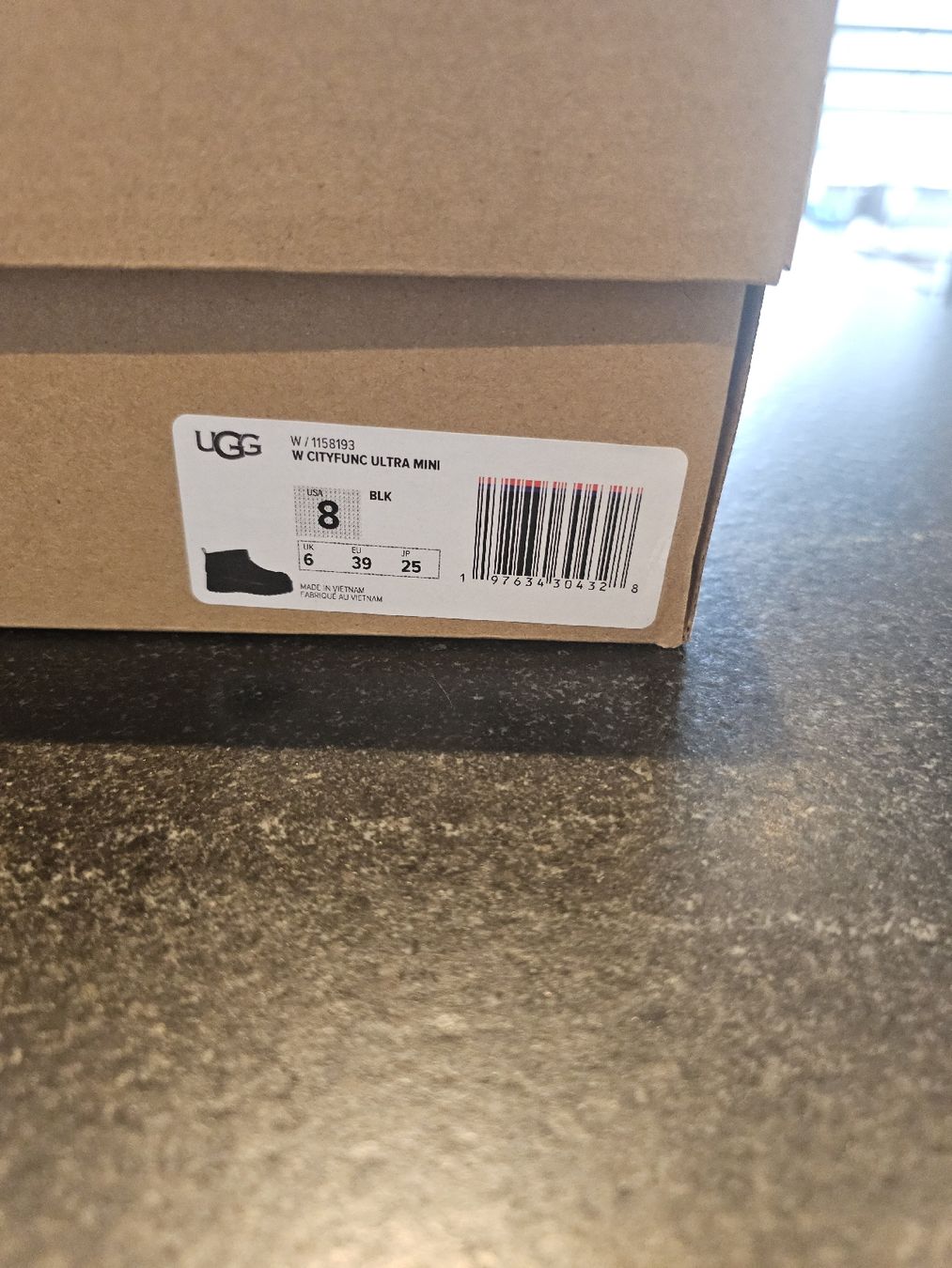 Ugg Damenschuhe: Neuves- UGG Cityfunc Ultra Mini taille 39 – Neu und originalverpackt aus Attalens von mar_rq8k