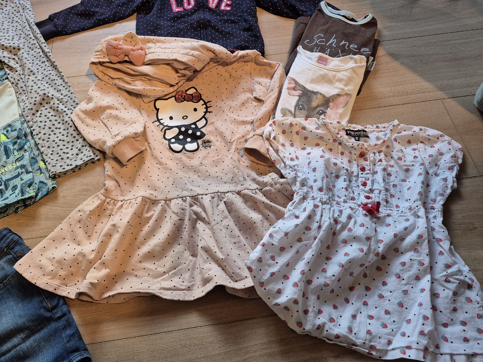 Kleiderpakete & -sets: Tolles Mädchen Kleiderpaket, Grösse 116 – Gebraucht aus Walenstadt von Ani23 3