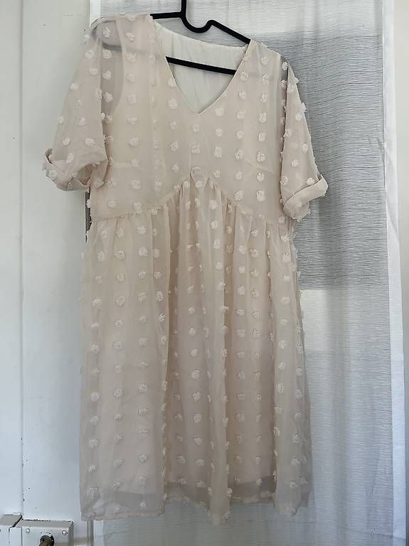 Robes: Kleid Gr. S/M helles Rose mit Punkten  – D'occasion à Zürich par Jullaa