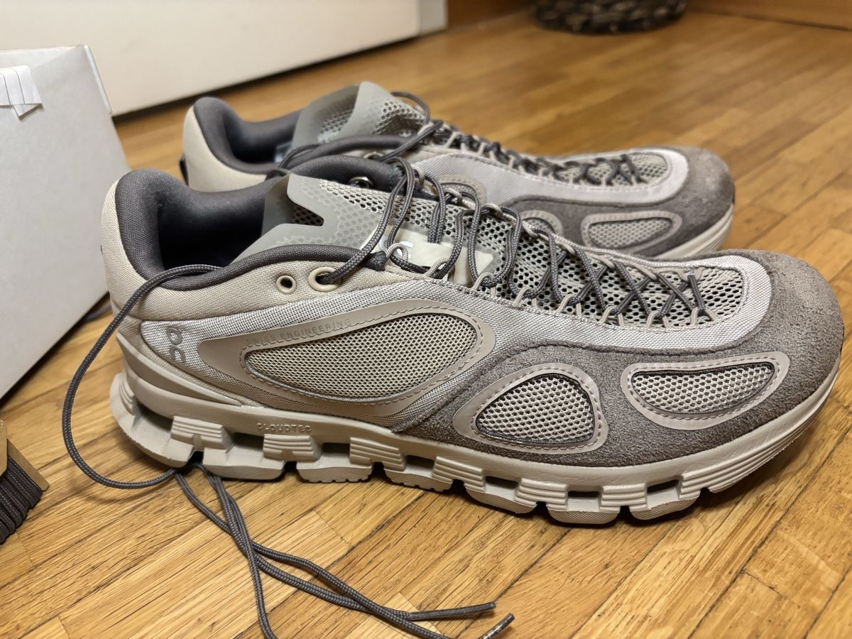 On Scarpe da donna: On Cloud X FKA Schuhe Gr. 39  Damen – Nuovo (secondo la descrizione) da St. Gallen venduto da heartbug 7