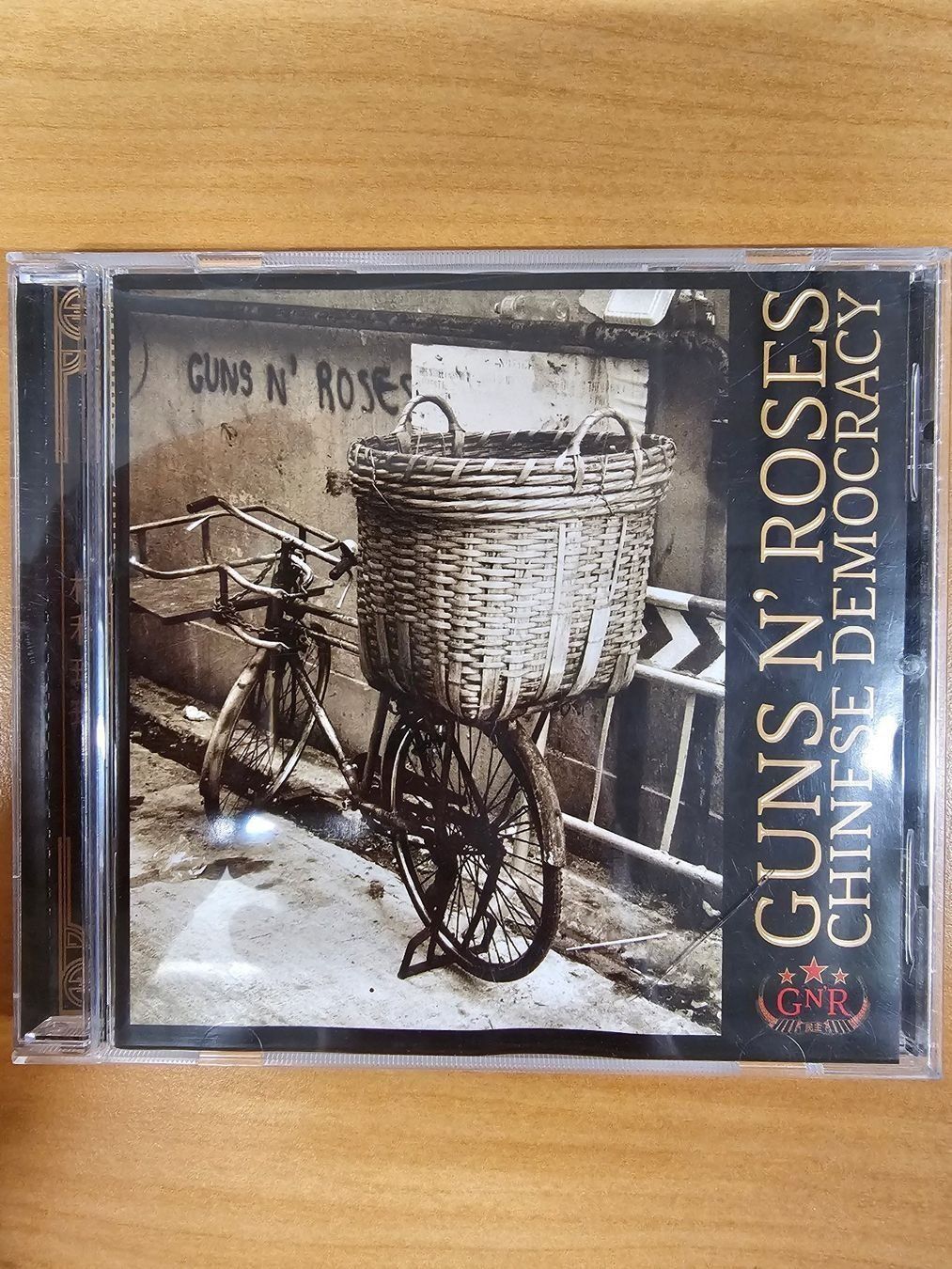 CDs: CD - Guns N' Roses – Chinese Democracy – Gebraucht aus Biberist von
