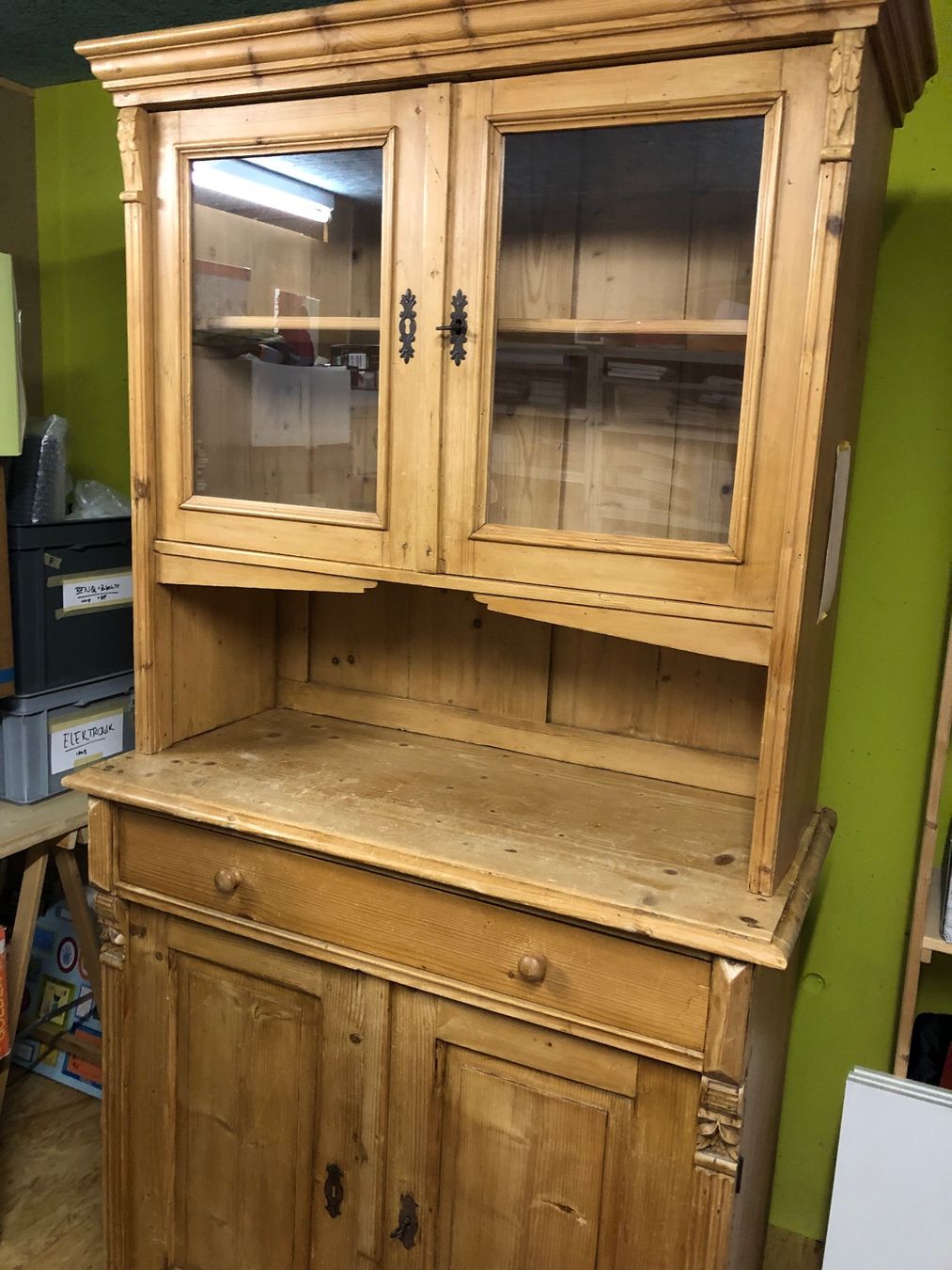 Büffets: Antiker Buffet Schrank – Gebraucht aus Murten von Mleu1