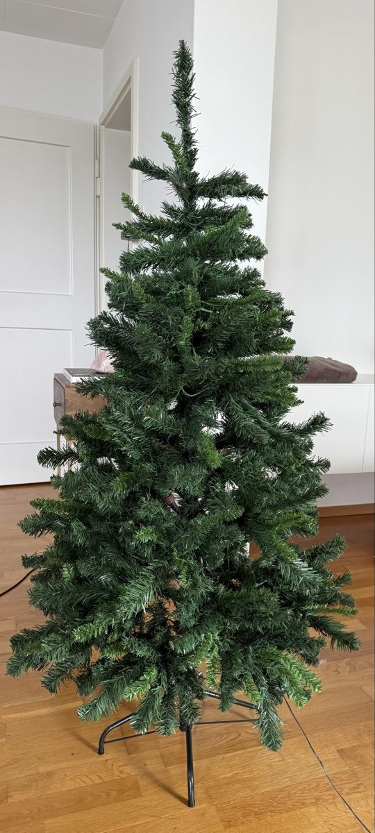 Toutes les décorations: Weihnachtsbaum – D'occasion à Zürich par Tina_aa