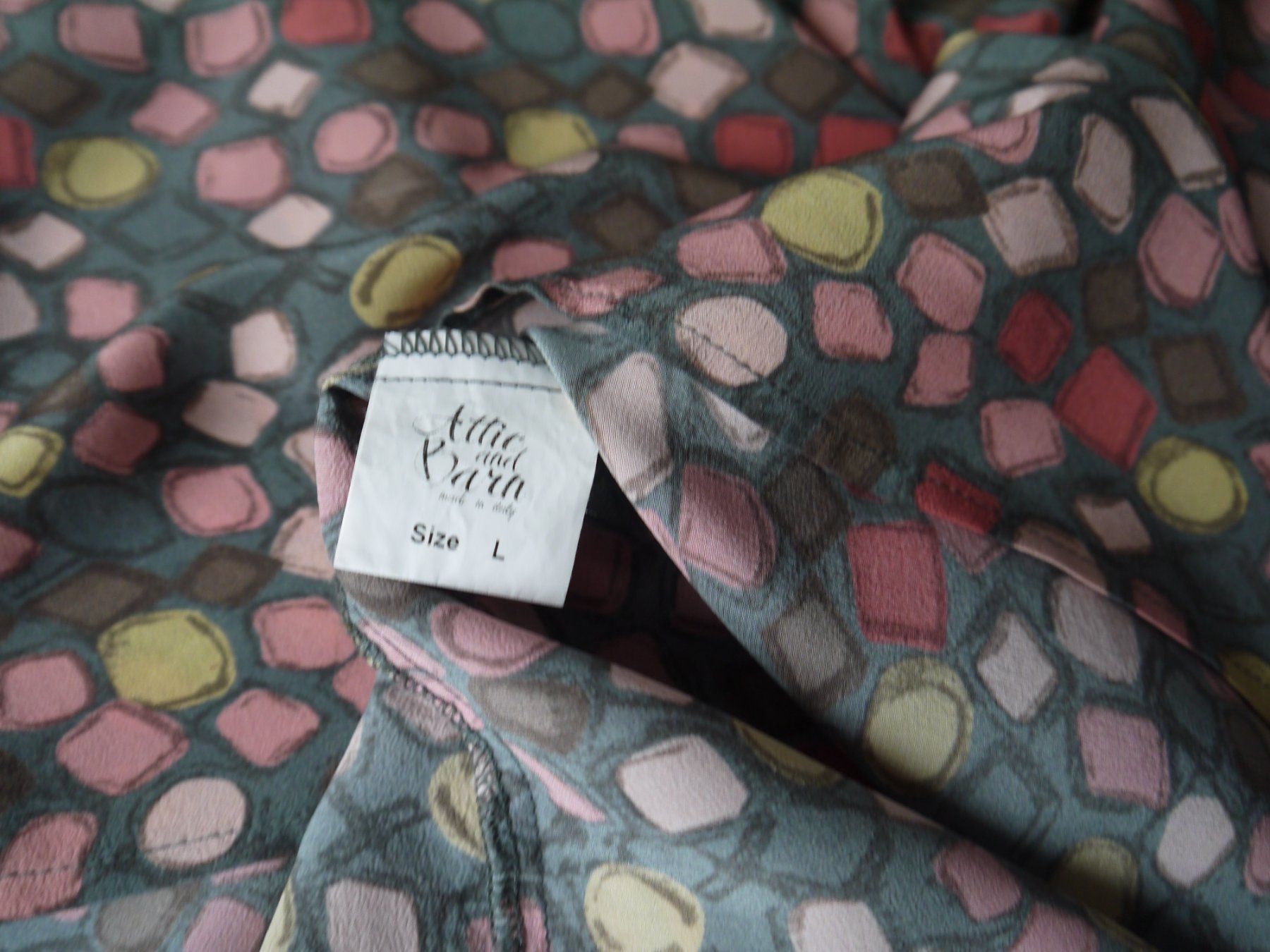 Camicette: Attic and Barn  Bluse / Top aus 100% Seide  Gr: L – Usato da Hagendorn venduto da Blaf 3