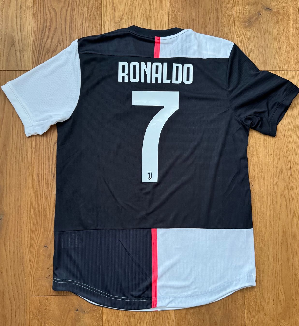 Canottiere & Pantaloni: RONALDO - Juventus X Match Prepared – Nuovo e nell'imballaggio originale da Dielsdorf venduto da nicolicious