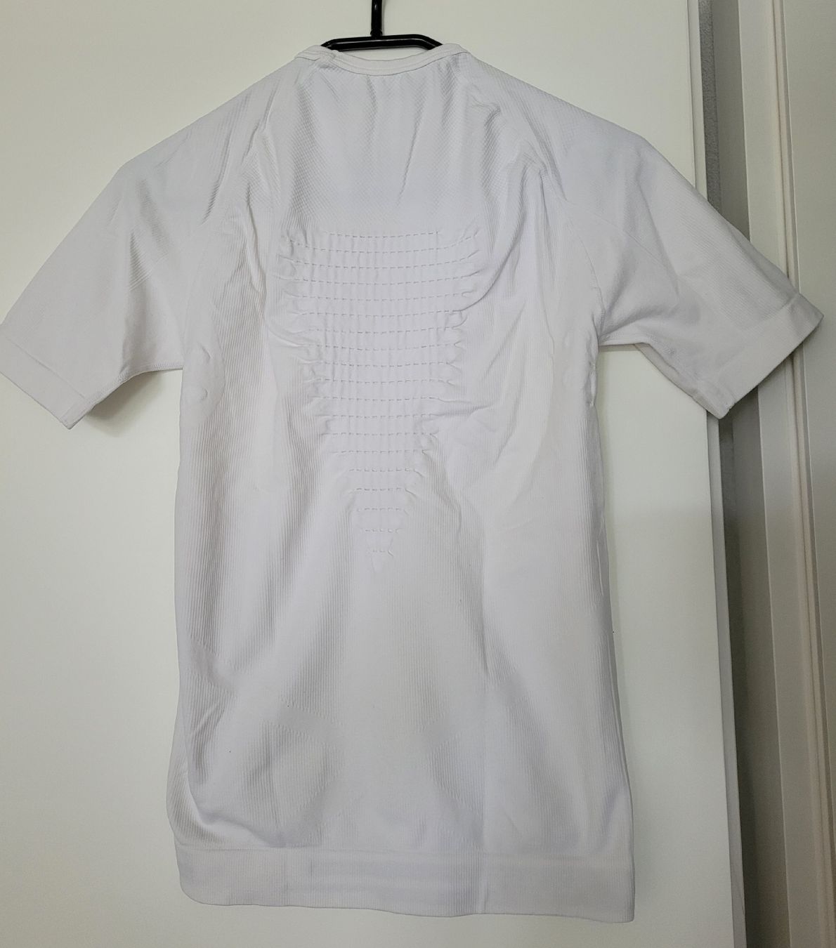 X-bionic T-shirt: X-Bionic Funktionsshirt Weiss Grösse M  – Usato da Biberist venduto da hertd 1