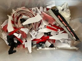 diverse Carrera 132/124 Banden Streckenverbinder Stützen Set