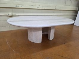 Designer Couchtisch aus Travertin 