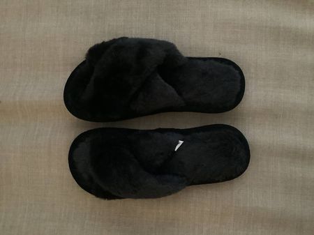 Black slippers size 38 NEW