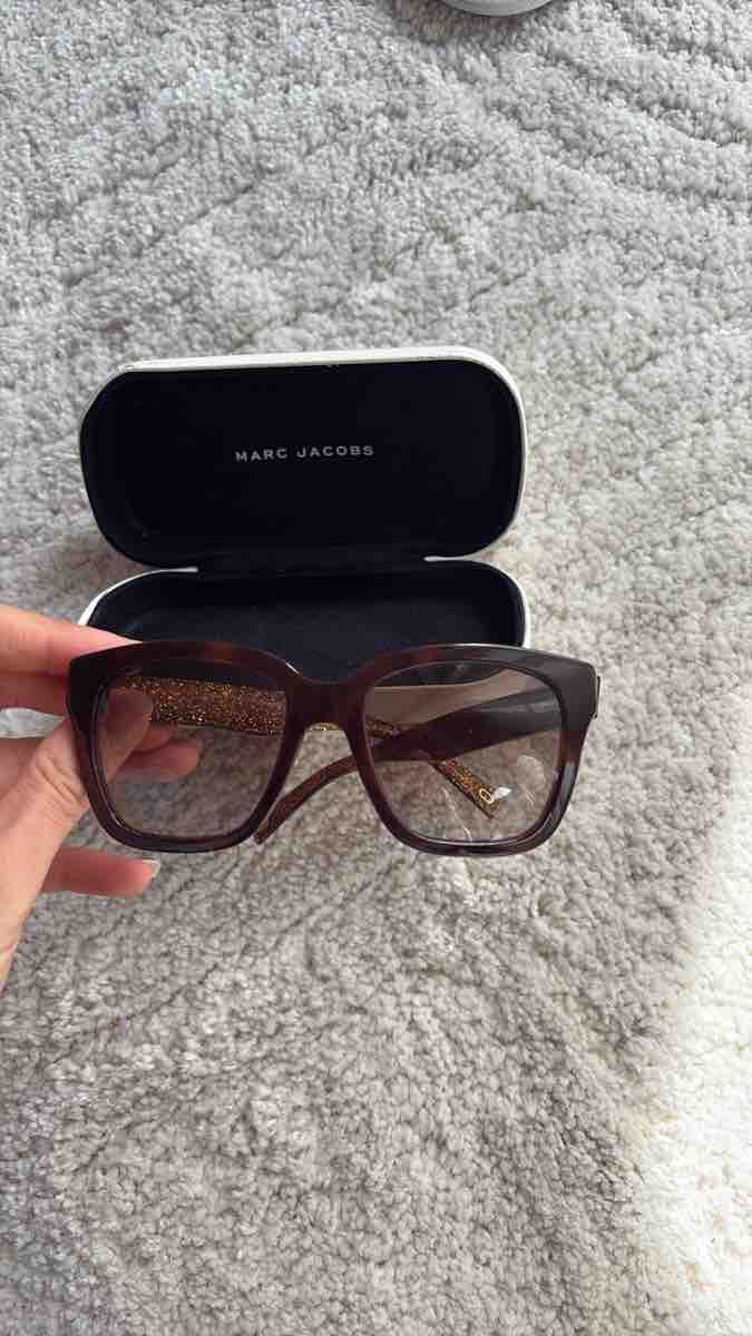 Marc Jacobs Brillen & Gläser: Occhiali Marc Jacobs, con custodia – Neu (gemäss Beschreibung) aus Genève von enr_lqt9