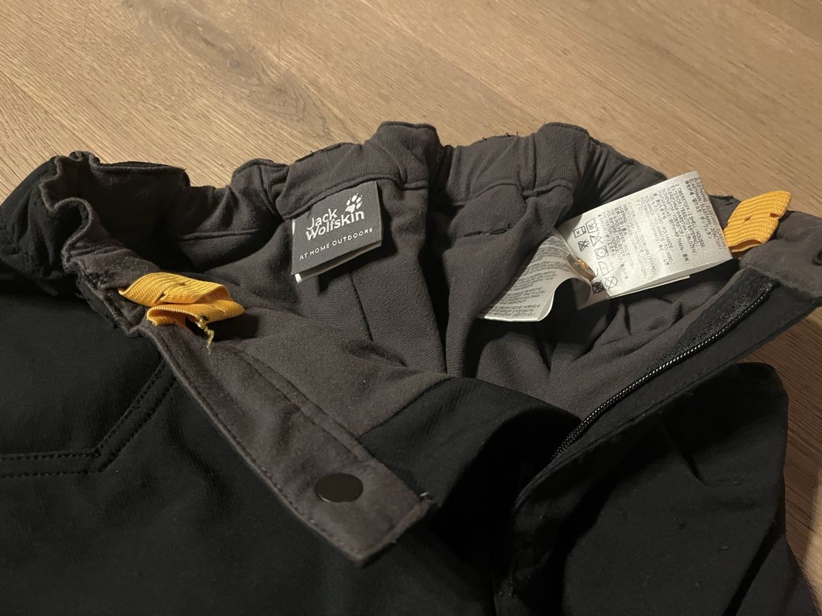 Jack Wolfskin Pantaloni: Wanderhose Jack Wolfskin Kinder Softshell Gr. 152 – Usato da Lenk im Simmental venduto da Miguelle 2