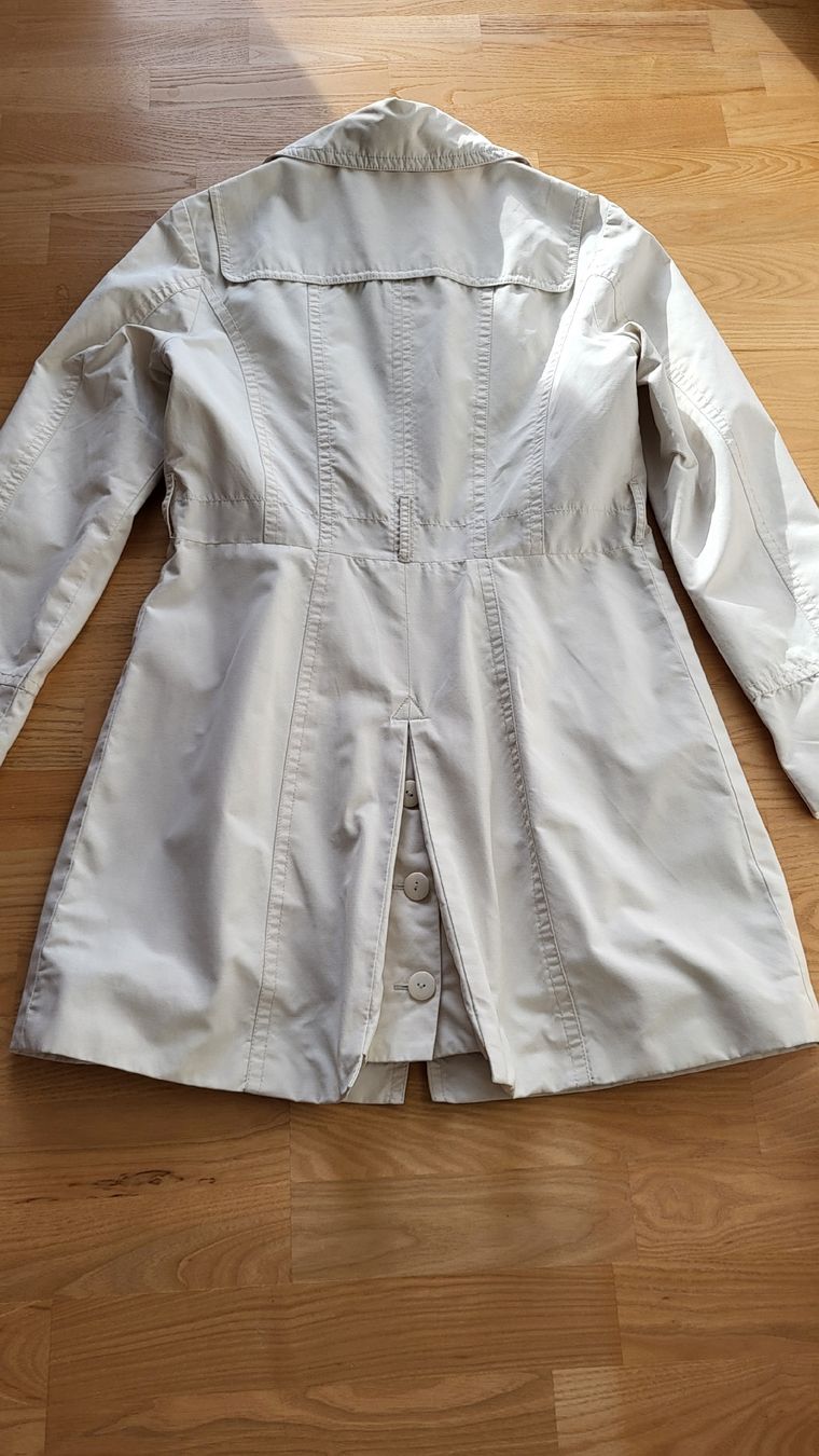 Mäntel: Trenchcoat Gr.34-36 – Gebraucht aus Muttenz von Igma 2
