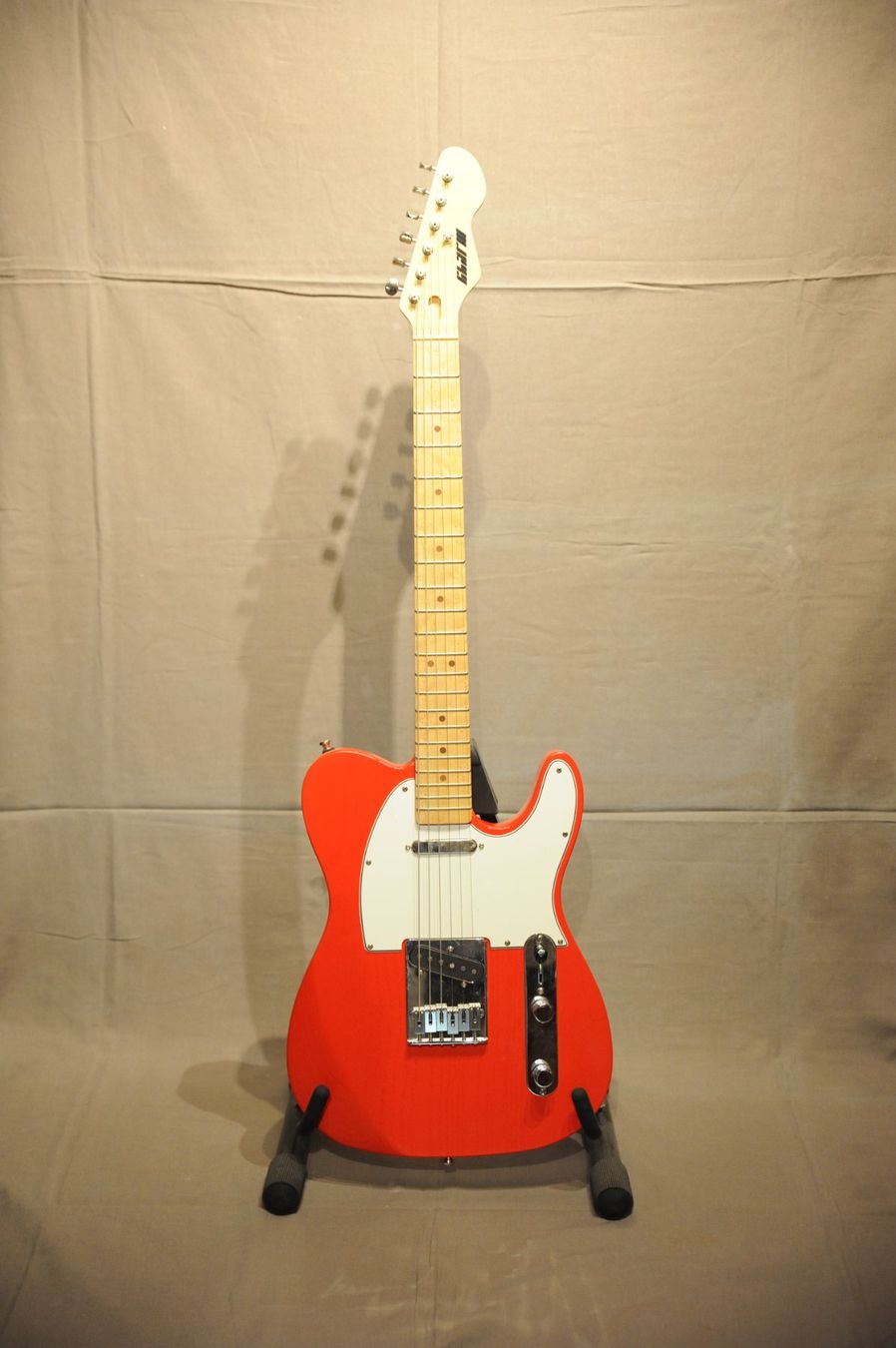 Musikinstrumente: Handgemachte T-Style Gitarre – Gebraucht aus Utzenstorf von stoeffu77