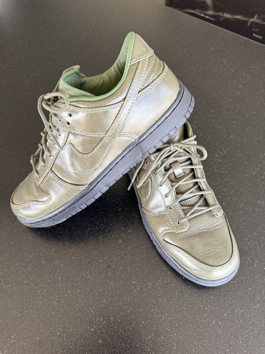 Nike Chaussures hommes: Nike Dunk Low Retro olive, Gr. 43 – D'occasion à Gerolfingen par Tiguan2011