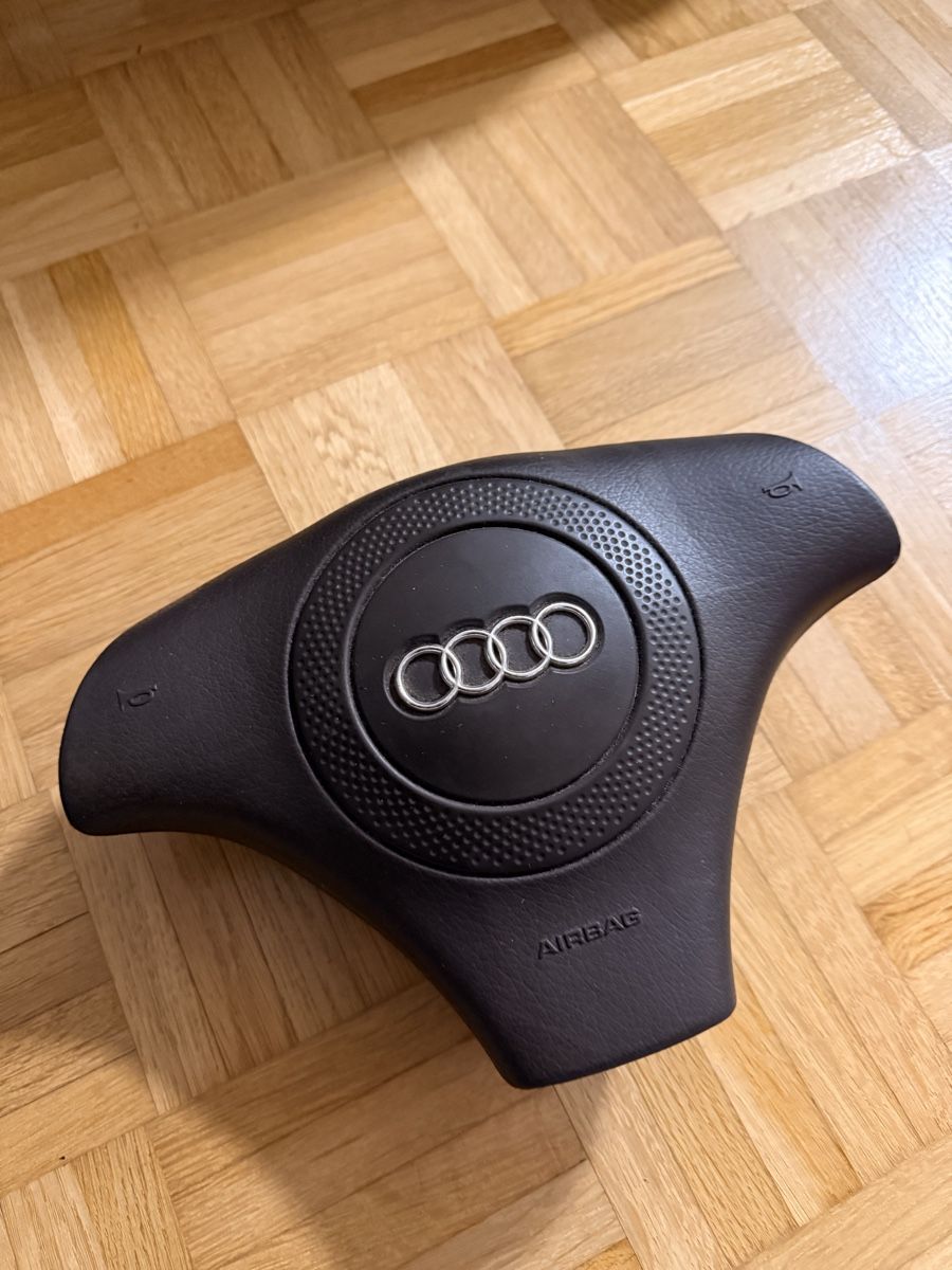 Audi Tutti pezzi di ricambio auto: Audi A4 B5 Airbag – Usato da Endingen venduto da rubenrocha2003 1
