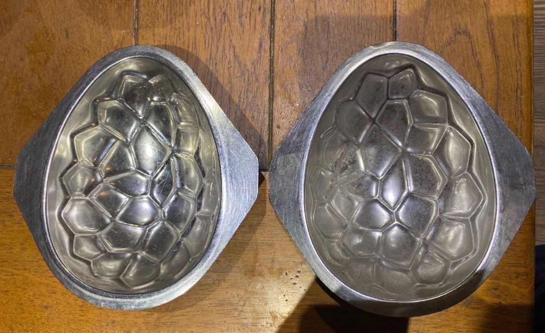 Teglie da forno: Grosse SchokoladenFORM 16 cm Metall 2teilig – Usato da Zürich venduto da stock4you 3