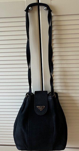 Prada Taschen für Damen: Vintage Prada Tasche – Gebraucht aus Zürich von lakili 2