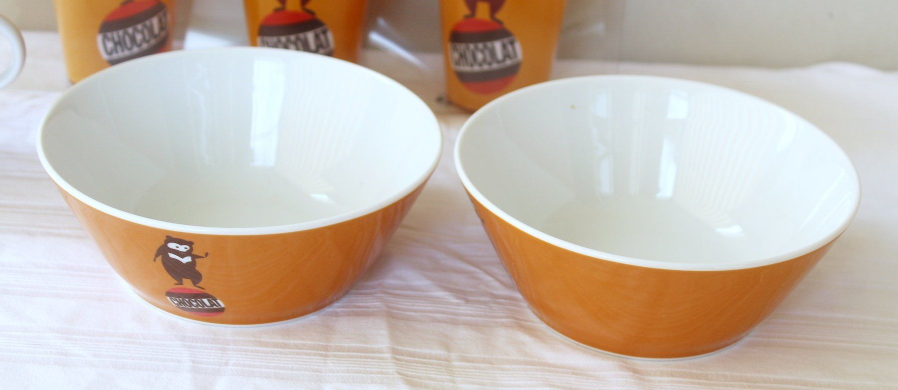 Migros Geschirrsets: Retro Migros Geschirr Set Schokolade ikonischer Eisbär – Neu (gemäss Beschreibung) aus Zürich von Auctionata 2