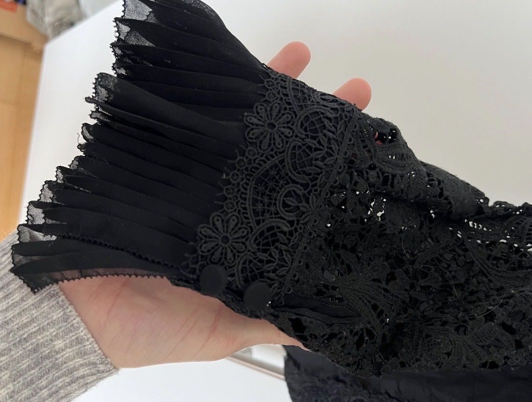 Blusen: Erdem x H&M lace blouse - 34 – Gebraucht aus Lucens von metaD 3