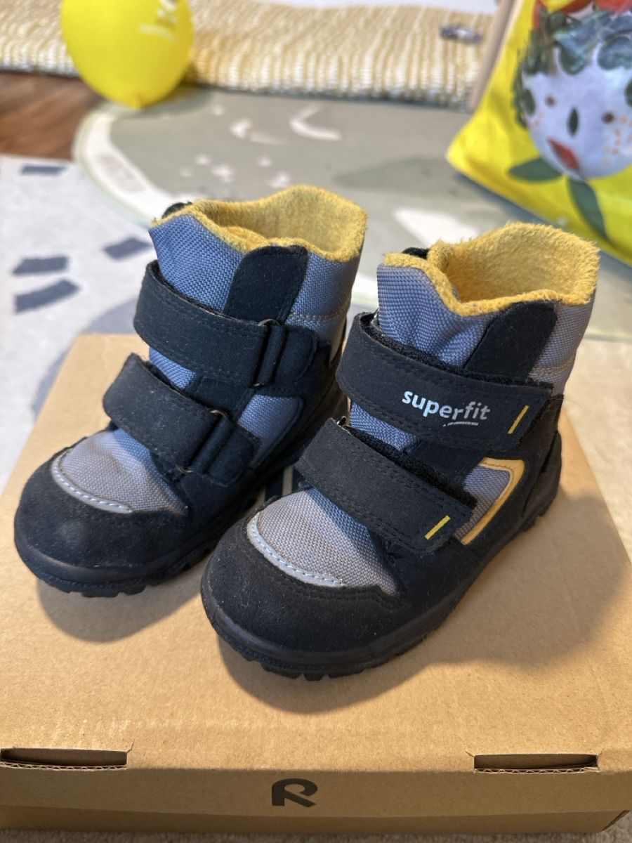 Superfit Scarpe per ragazzi: Superfit schuhe grösse 23 – Usato da Zermatt venduto da katytesunshine