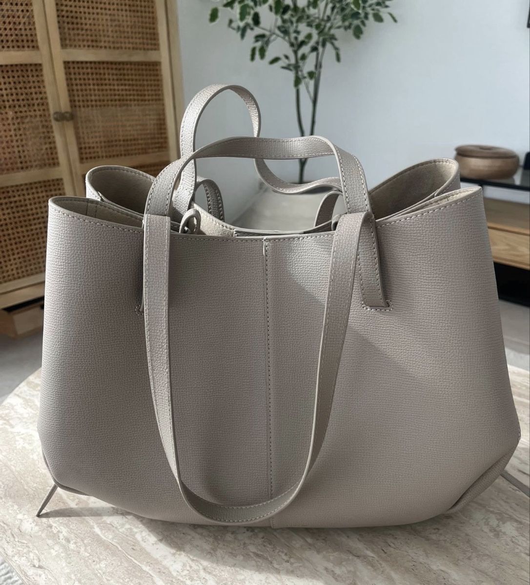 Polène Taschen für Damen: Sac Polene Cyme grand modèle – Gebraucht aus Lausanne von Meganelausanne