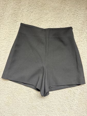 Elegante Shorts