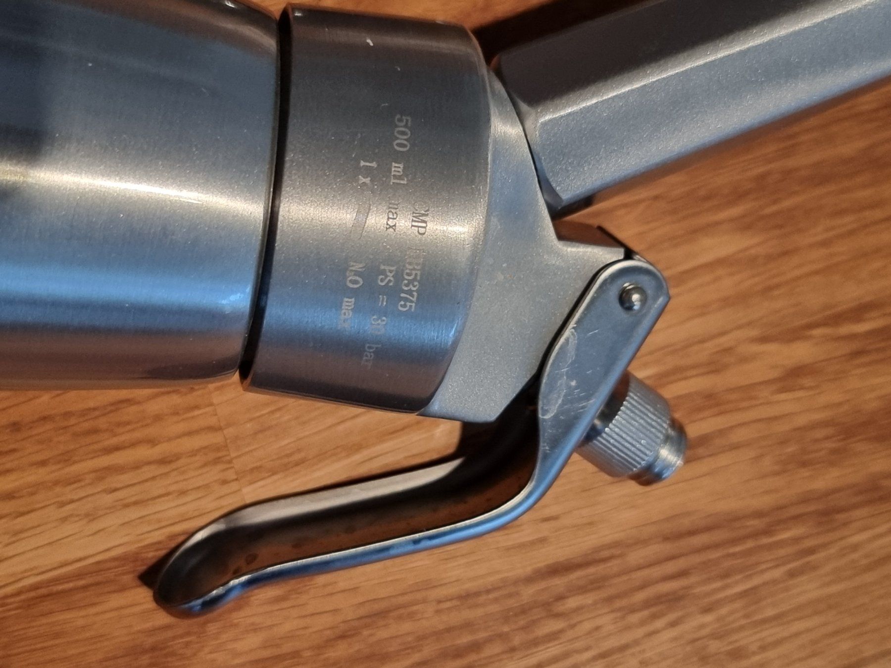 Küchengeräte: Cream Whipper Easy MAKE Kitchen Equipment Acceptable – Gebraucht aus Rolle von Groovytrain 1