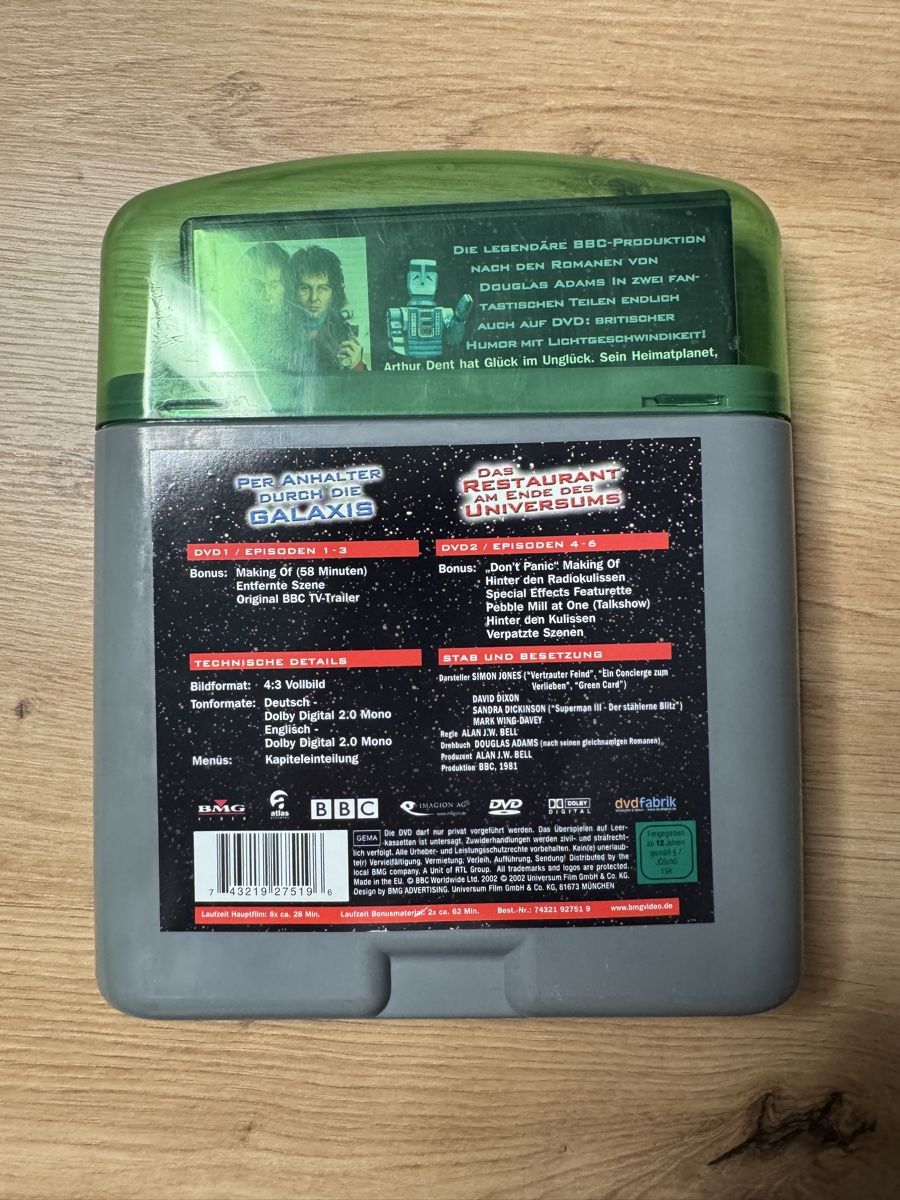 Tutti i DVDs: Per Anhalter durch die Galaxis - DVD Box - Kult! – Usato da Biberist venduto da etesummer 1