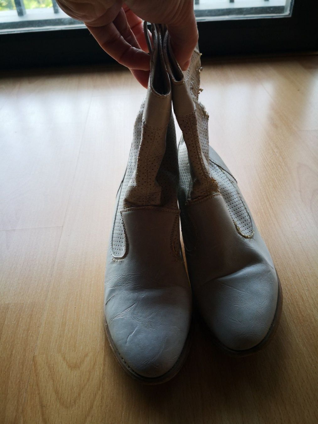 Scarpe da donna: Dazawa Beige Boots – Usato da Gentilino venduto da berrama 1