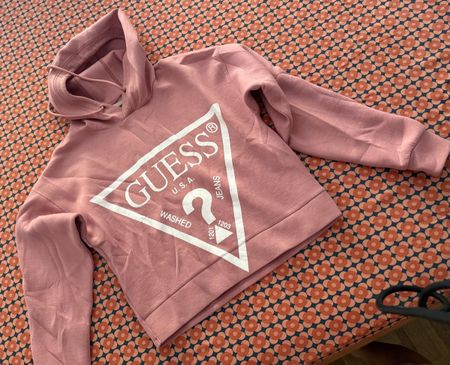 Guess Damen Hoodie, Rosa, Gr. S, Top Zustand für den Frühlin