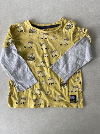 Sweatshirt mit Schäfchen 